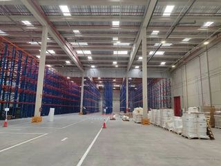 Nave industrial en alquiler en Camarma de Esteruelas