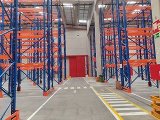 Nave industrial en alquiler en Camarma de Esteruelas