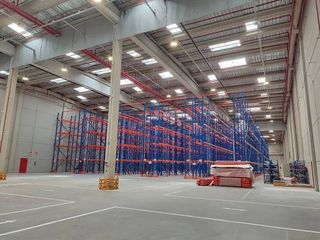 Nave industrial en alquiler en Camarma de Esteruelas