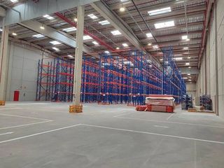 Nave industrial en alquiler en Camarma de Esteruelas