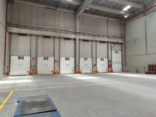 Nave industrial en alquiler en Camarma de Esteruelas