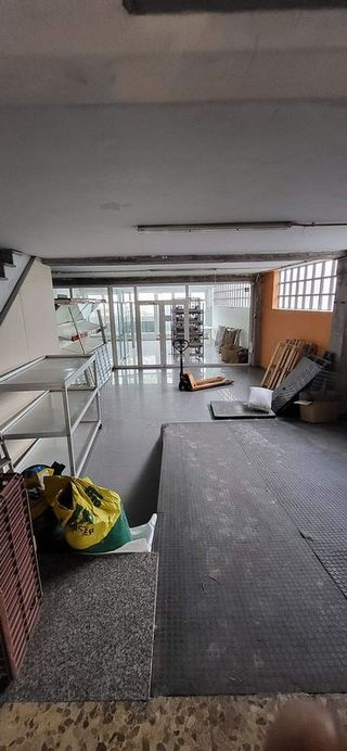 Local comercial en alquiler en Carballo