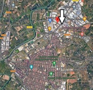 Nave industrial en alquiler en Zona Polígono en Alzira