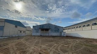 Nave industrial en alquiler en Zona Polígono en Alzira