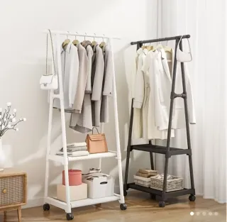 Perchero Metálico Multifuncional con Ruedas