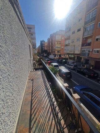 Piso en alquiler en Ciudad Jardín - Tagarete - El Zapillo en Almería