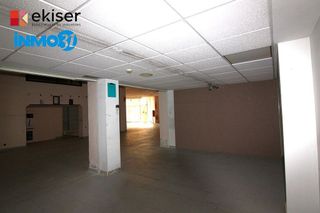 Local comercial en alquiler en Ensanche en Pamplona