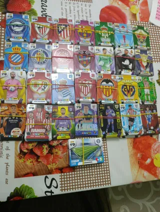 Cromos Adrenalyn XL 25-26