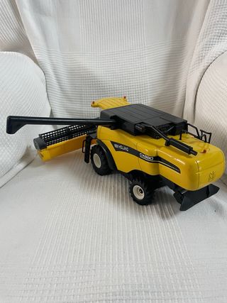 Cosechadora New Holland CX880 Britains 1:32