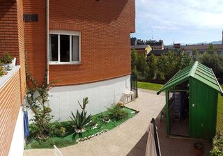 Casa adosada en venta en Montecerrao en Oviedo