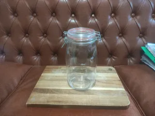 Botes de vidrio con cierre hermético