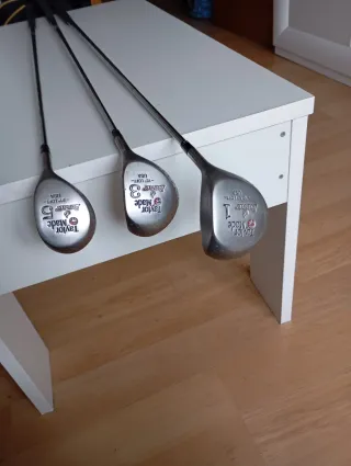 Palos de Golf Ping y Taylor Made