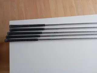 Palos de Golf Ping y Taylor Made