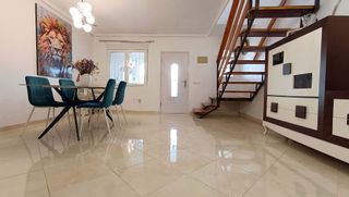 Casa en venta en Nueva Torrevieja - Aguas Nuevas en Torrevieja