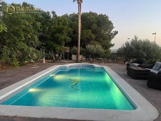 Chalet en venta en Peña de las Águilas en Elche