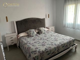 Chalet en venta en Peña de las Águilas en Elche