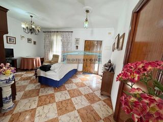 Casa adosada en venta en Cártama