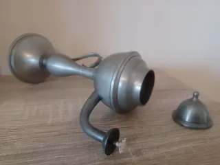 Lámpara holandesa de aceite “Snotneus” en estaño