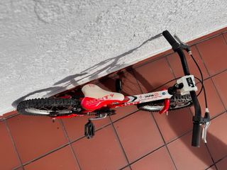 Bicicleta Monty Ruedas 16” Roja