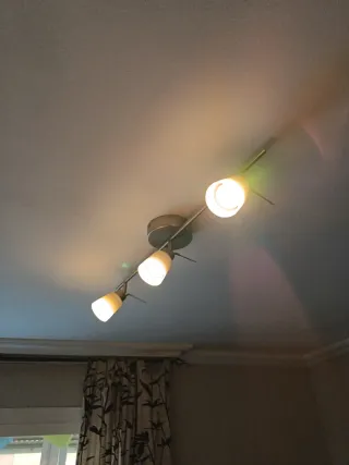 Lámpara de techo comedor plata y blanco