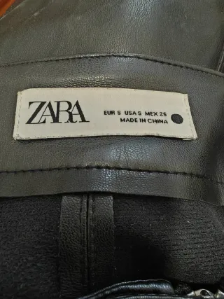 Minifalda Zara efecto piel Biker
