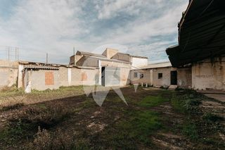 Nave industrial en venta en Centro en Chiva