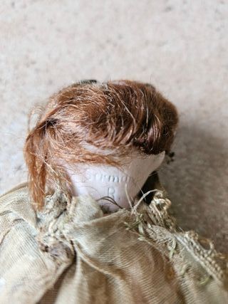 Bambola antica '800 vestiti d'epoca