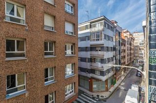 Piso en venta en Centro en Gijón