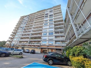 Piso en venta en Poio