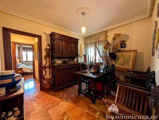 Piso en venta en Linares