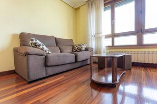 Piso en alquiler en Natahoyo en Gijón