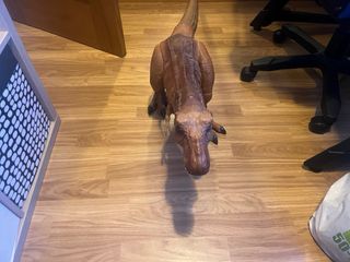 Juguete T-Rex a Escala