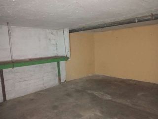 Garaje en venta en Banyoles