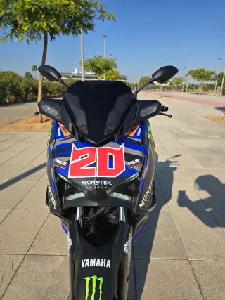 Yamaha XMAX 300 Tech MAX garantía 2028