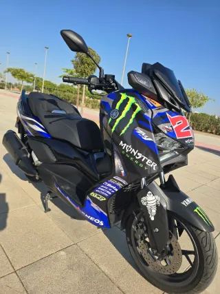 Yamaha XMAX 300 Tech MAX garantía 2028