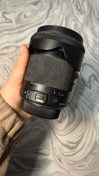 Objetivo Sigma 18-300mm F3.5-6.3 DC Macro HSM