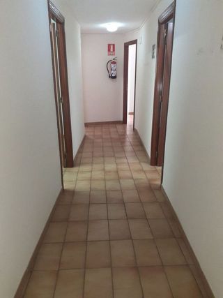 Local comercial en alquiler en Maria Auxiliadora - Barriada LLera en Badajoz