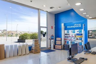 Local comercial en alquiler en Zona Industrial en Prat de Llobregat, El