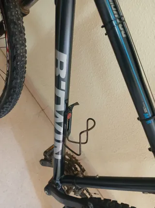 Bicicleta B' twin MTB