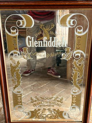 4 Espejos Bar Glenfiddich Madera y Cristal