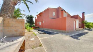 Chalet en venta en Alzabares en Elche