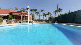 Chalet en venta en Alzabares en Elche