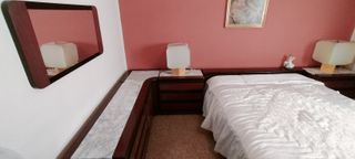 Dormitorio completo madera y mármol