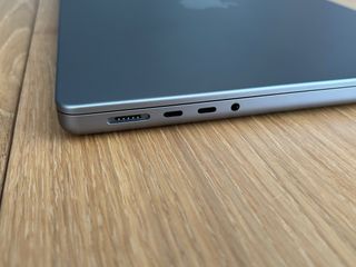 MacBook Pro 14” M2 Pro 16GB 1TB Garantía