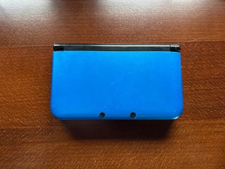 Nintendo 3DS XL Blu + Custodia Mario VEDI DESCRIZIONE