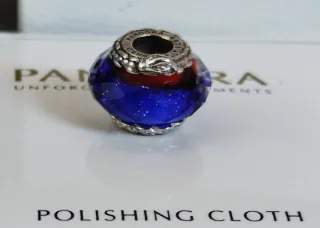 Charm facetado de Juego de Tronos