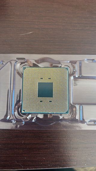 Procesador AMD Ryzen 5 3600X + disipador