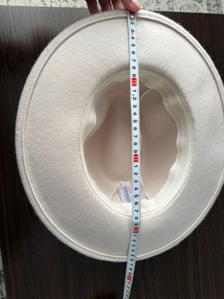 Sombrero beige estilo fedora Primark