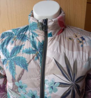 Cazadora Desigual Talla M Estampada Flores