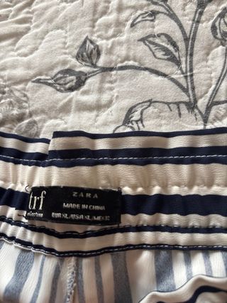 Pantalón Zara Rayas Blanco y Negro